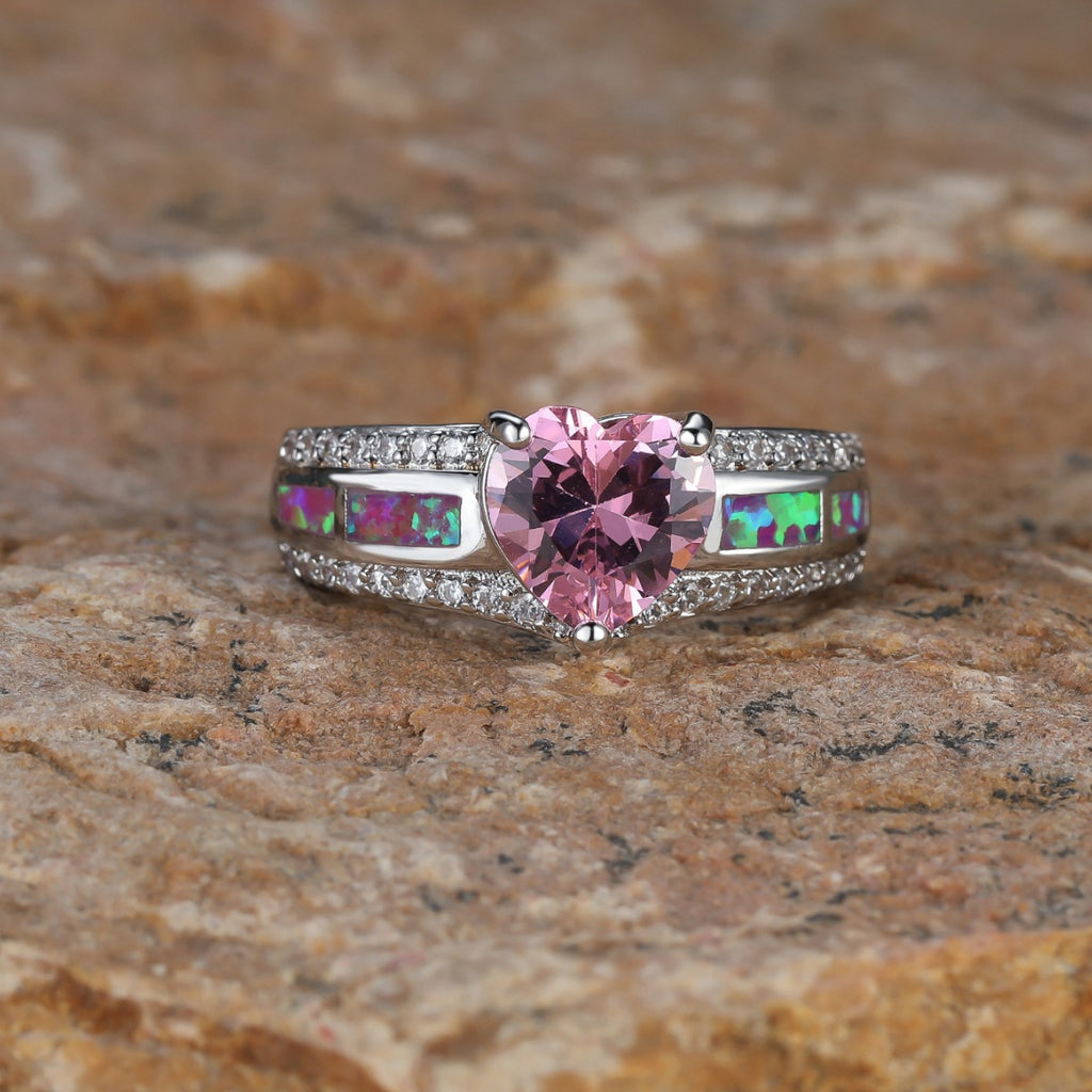 Damen Ring mit herzförmigem Pink-Glasstein und funkelnden Zirkonia-Details Shop Nory
