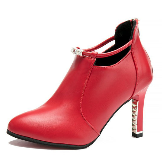 Damen Ankle-Boots mit spitzer Zehenform, funkelndem Strassriemen und skulptiertem Metallabsatz Shop Nory