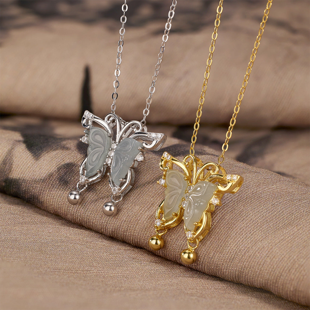 Damen Halskette mit kunstvollem Schmetterlingsanhänger und strahlenden Zirkonia Shop Nory