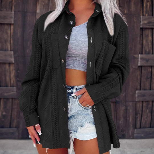 Damen Oversize Strick‑Hemdjacke mit Zopfstrick, Brusttasche und Knopfleiste Shop Nory