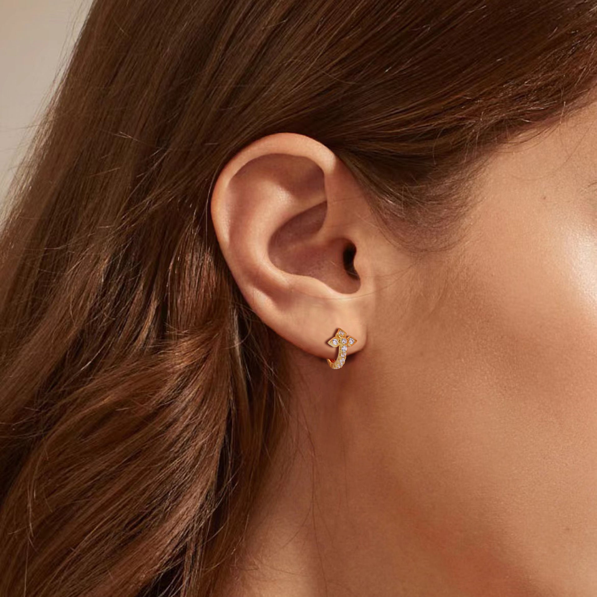 Damen Ohrhänger mit funkelndem Kreuzdesign aus hochwertigem 925 Sterling Silber Shop Nory