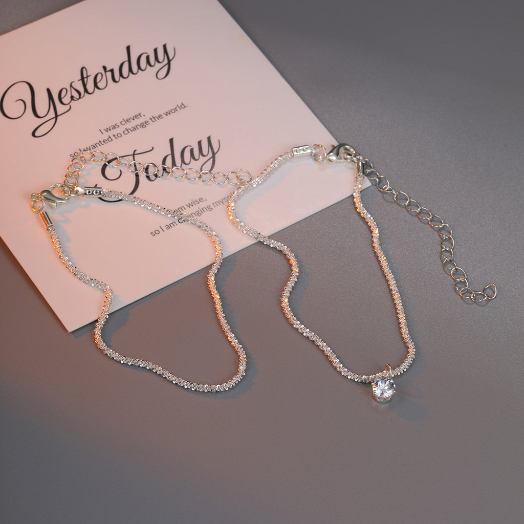 Damen Fußkettchen mit funkelnden Kristallen und eleganten Details Shop Nory
