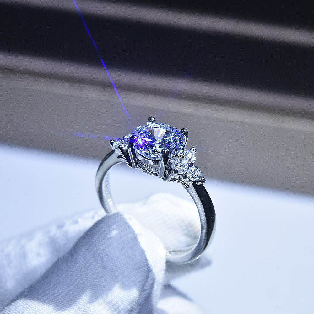 Damen eleganter Solitärring mit funkelndem Hauptstein und Zirkonia Shop Nory