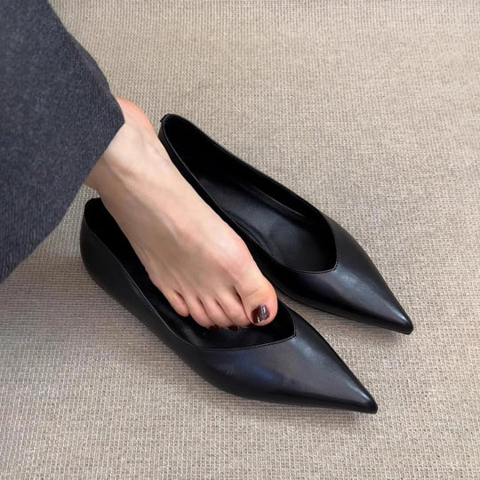 Damen spitze Ballerinas mit raffinierter Ausschnittform und komfortablem InnenlShopnoryen