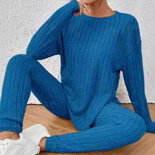 Damen Geripptes Feinstrick-Relax-Set mit Oversize-Pullover und schlanker Joggerhose Shop Nory