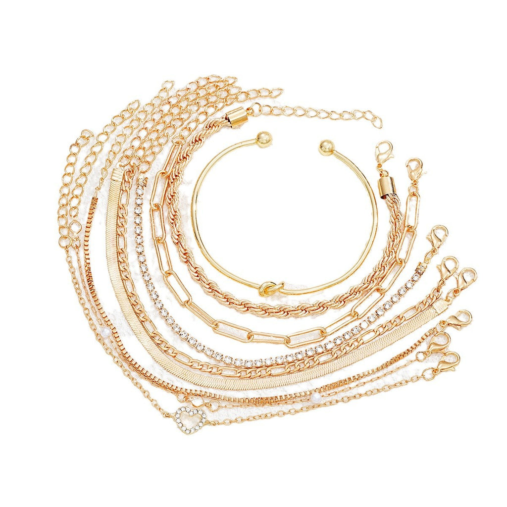 Damen Armband-Set mit eleganten Kettendesigns und funkelnden Details Shop Nory