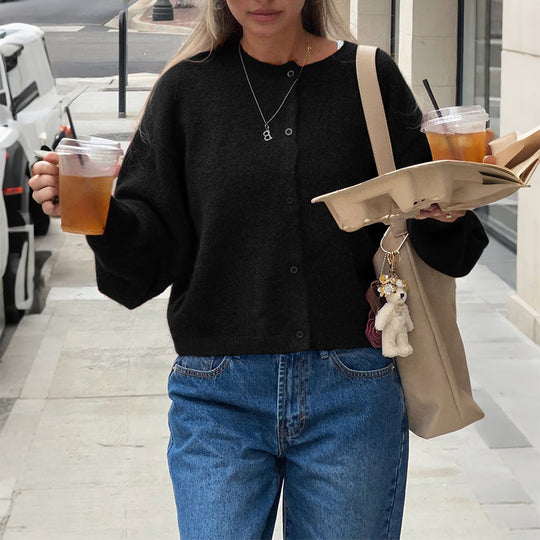 Damen nan kuschelige Kurzstrickjacke mit Perlmuttknöpfen und lässiger Oversize-Passform Shop Nory