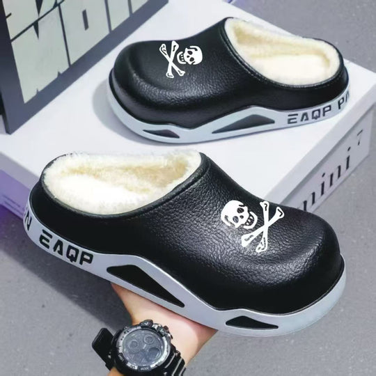 Herren Gefütterte PU-Clogs mit Totenkopfprint und profilierter EVA-Sohle Shop Nory