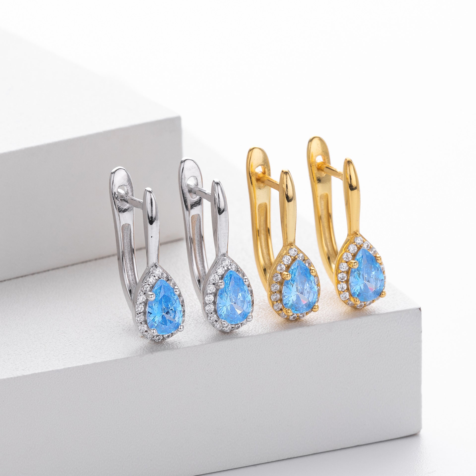 Damen Ohrhänger mit tropfenförmigem Zirkon und funkelndem Zirkonbesatz Shop Nory