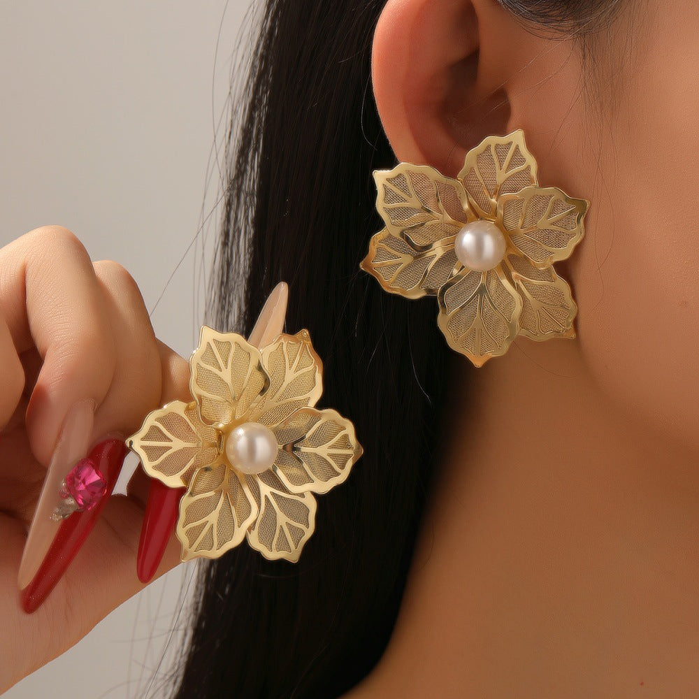 Damen Ohrstecker im eleganten Muschelformat Shop Nory