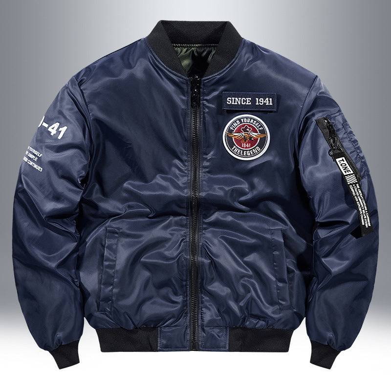 Herren Piloten-Bomberjacke mit Patch-Details, Nylon‑Shell und Ärmeltasche Shop Nory