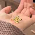 Damen Ring mit kunstvollem Blumenmotiv und funkelnden Kristallen Shop Nory