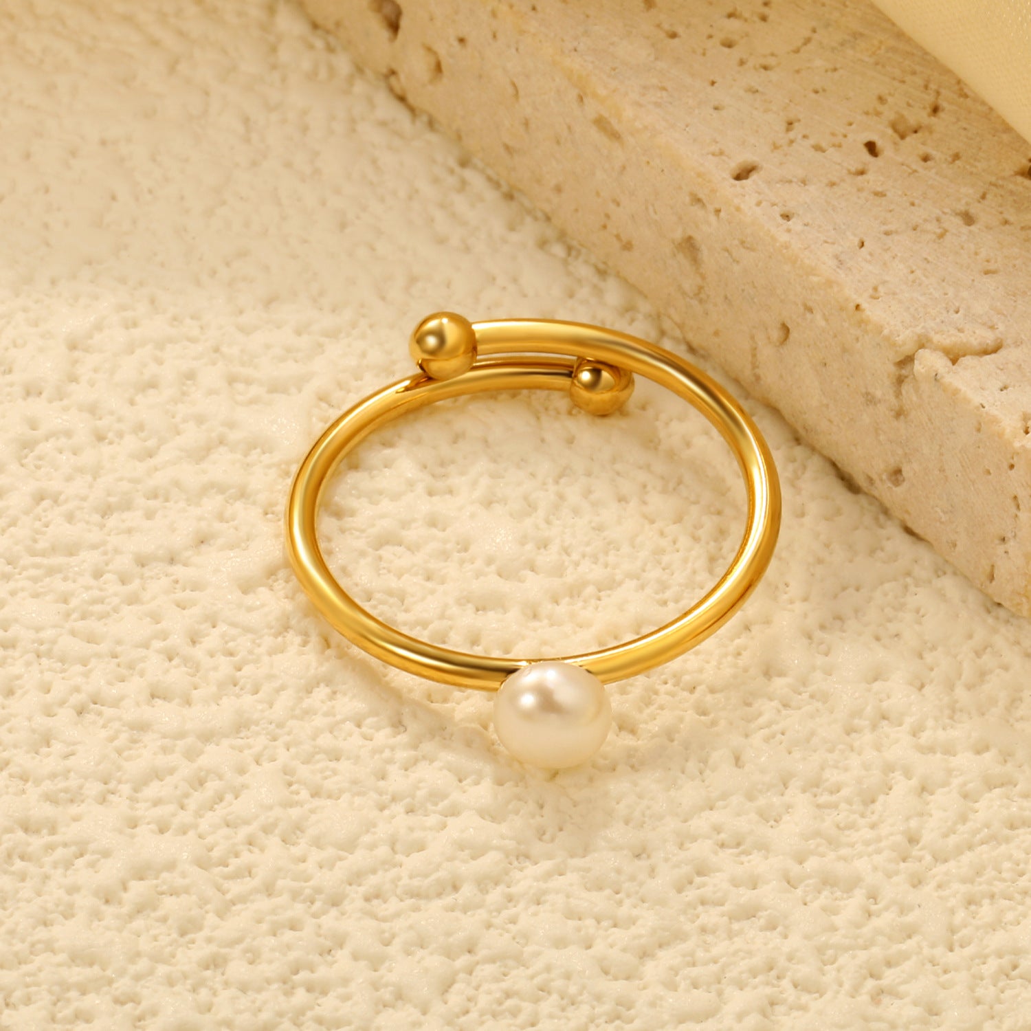 Damen verstellbarer Goldplattierter Edelstahlring mit Perlenbesatz Shop Nory