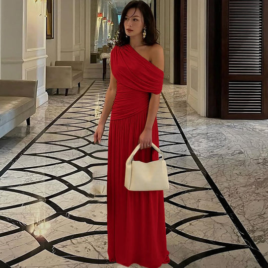 Damen Elegantes asymmetrisches Maxikleid mit Raffungen