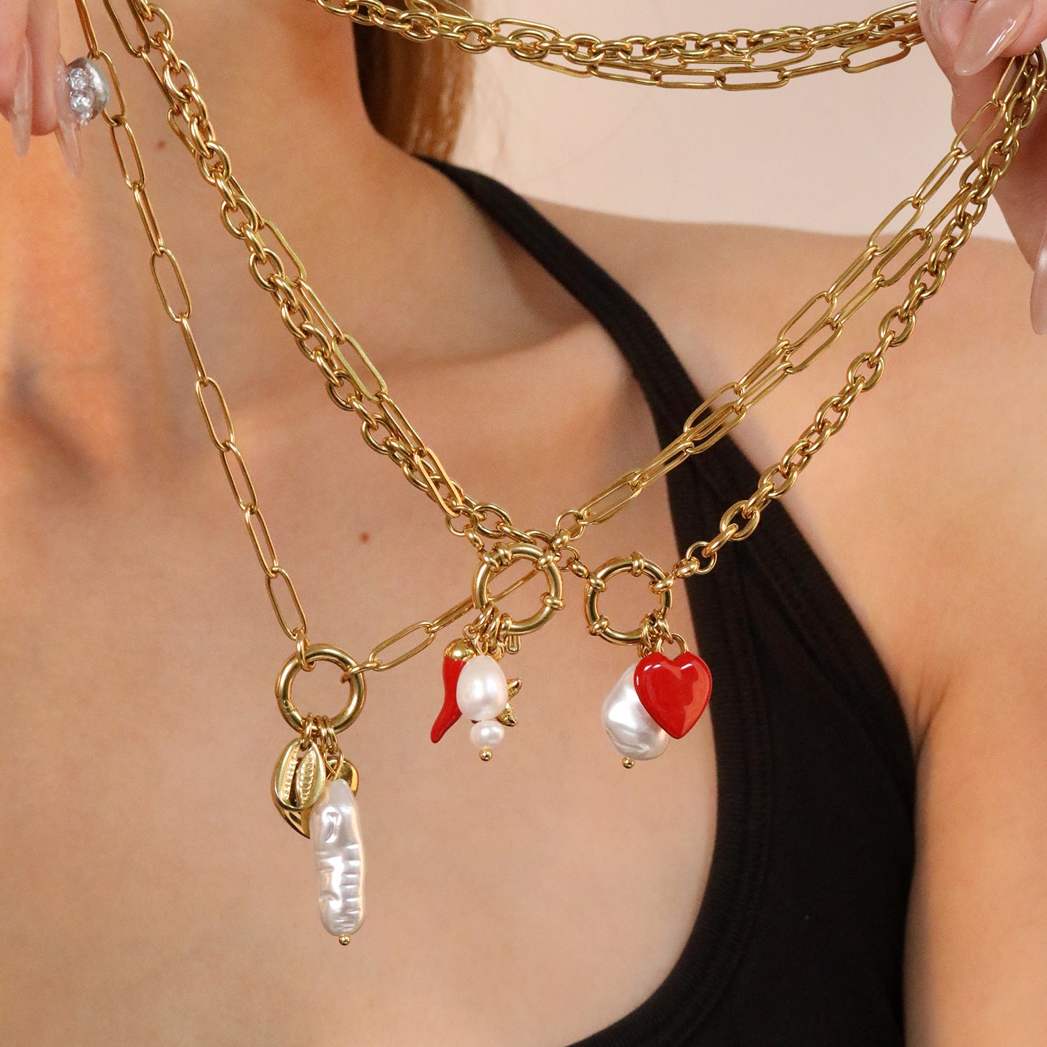 Damen Anhänger aus Süßwasserperle mit goldfarbener Befestigung Shop Nory