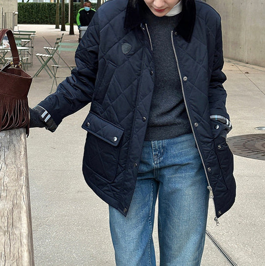 Damen Modische Steppjacke mit hochgeschlossenem Kragen und großen Taschen Shop Nory