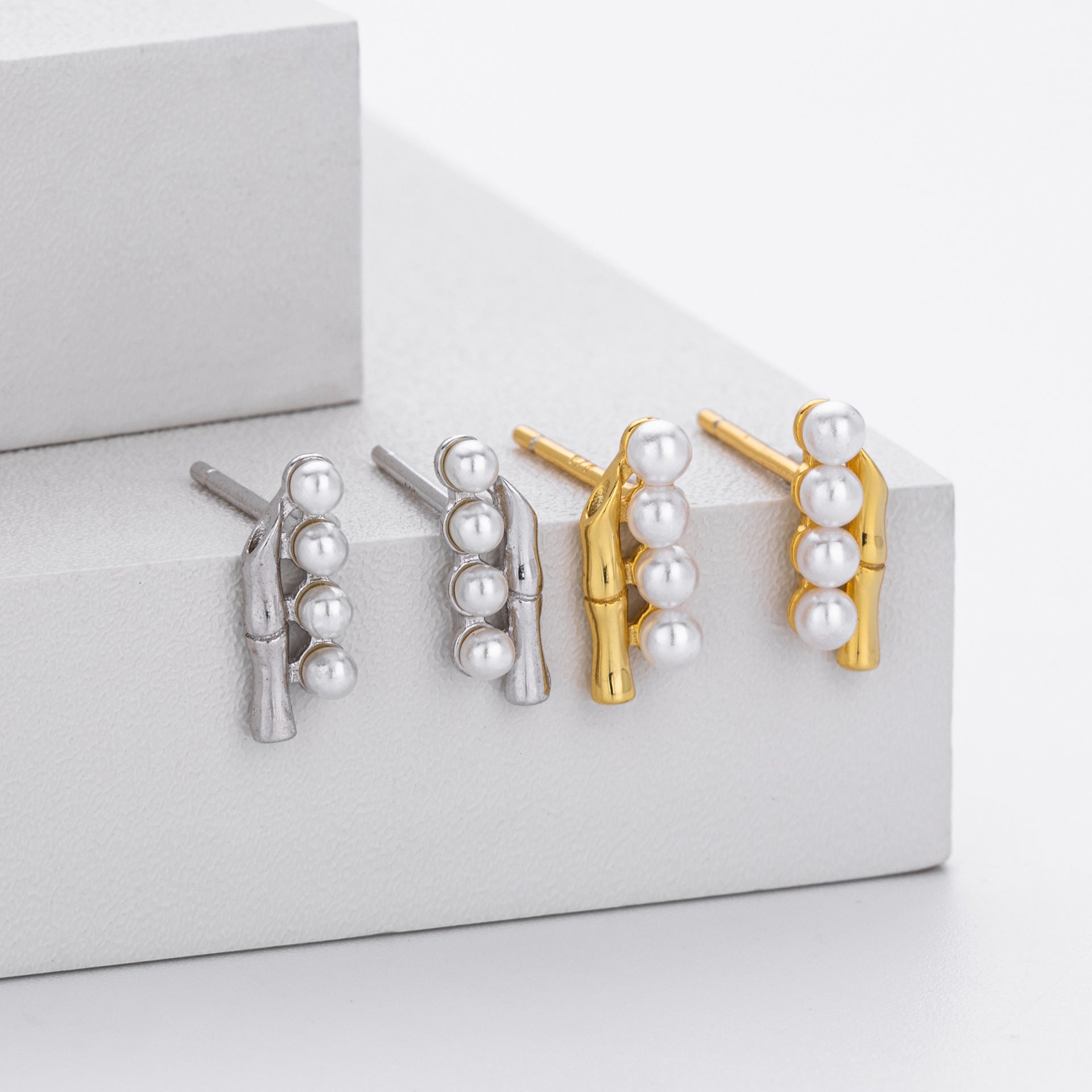 Damen Ohrstecker mit elegantem Perlen- und Zirkon-Design Shop Nory