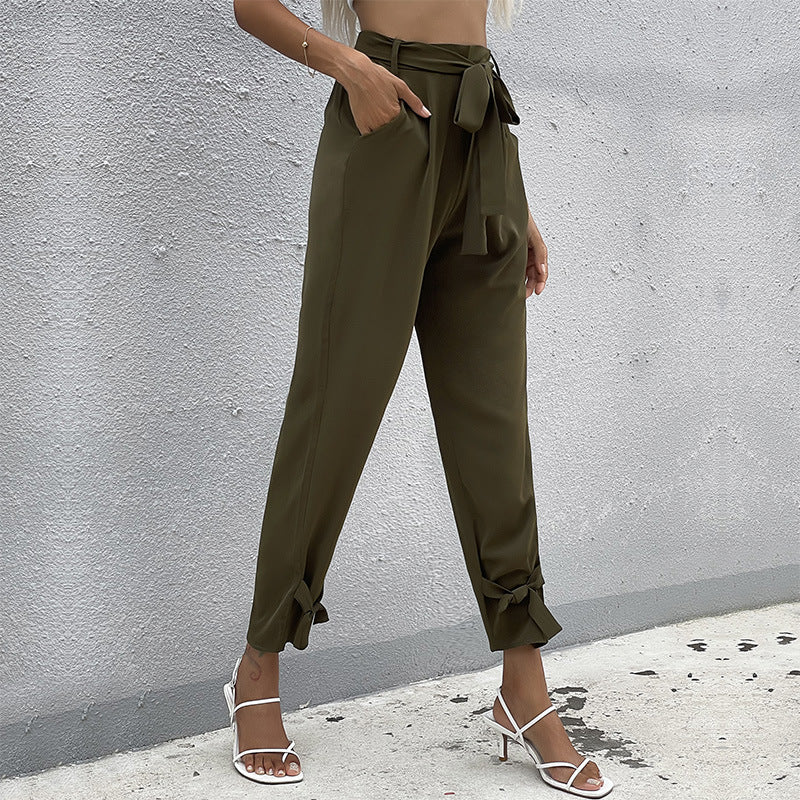 Damen Paperbag-Hose mit Bindegürtel, lockerer Taillenbund und Knoten-Detail am Bein Shop Nory