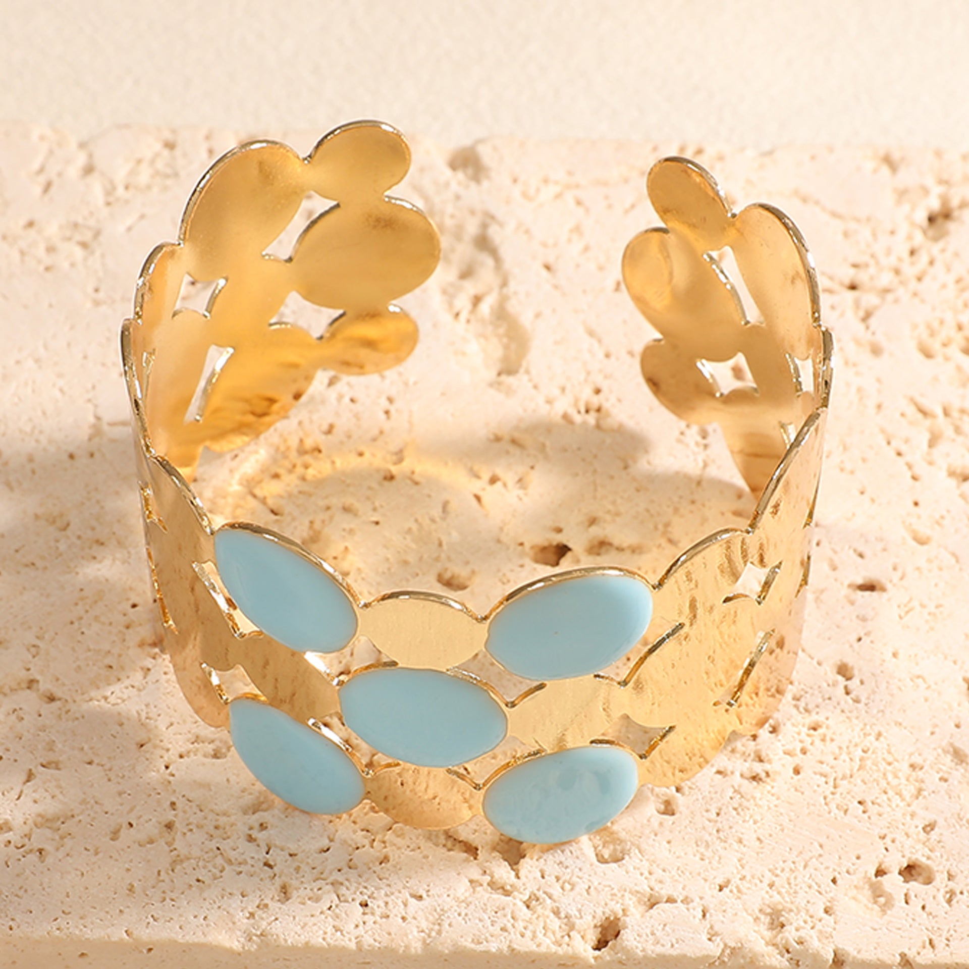 Damen Armreif mit kunstvollem, floralem Motiv Shop Nory