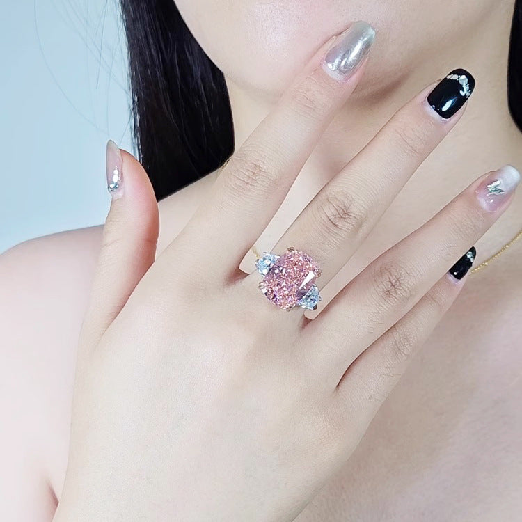 Damenring mit außergewöhnlichem pinken Edelstein und funkelnden Zirkonia Shop Nory