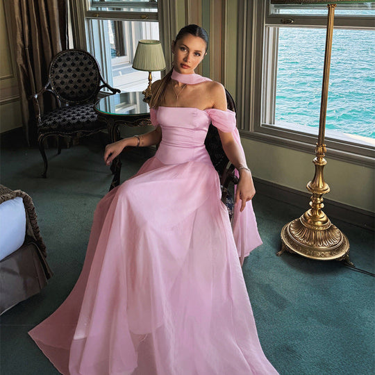 Damen Elegantes Abendkleid mit schulterfreien Puffärmeln und Choker