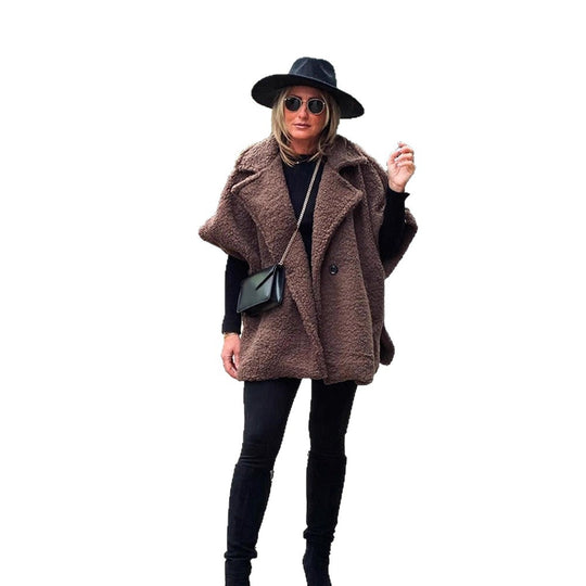 Damen Kurzes Teddy-Cape mit Reverskragen und verdeckter Knopfleiste Shop Nory