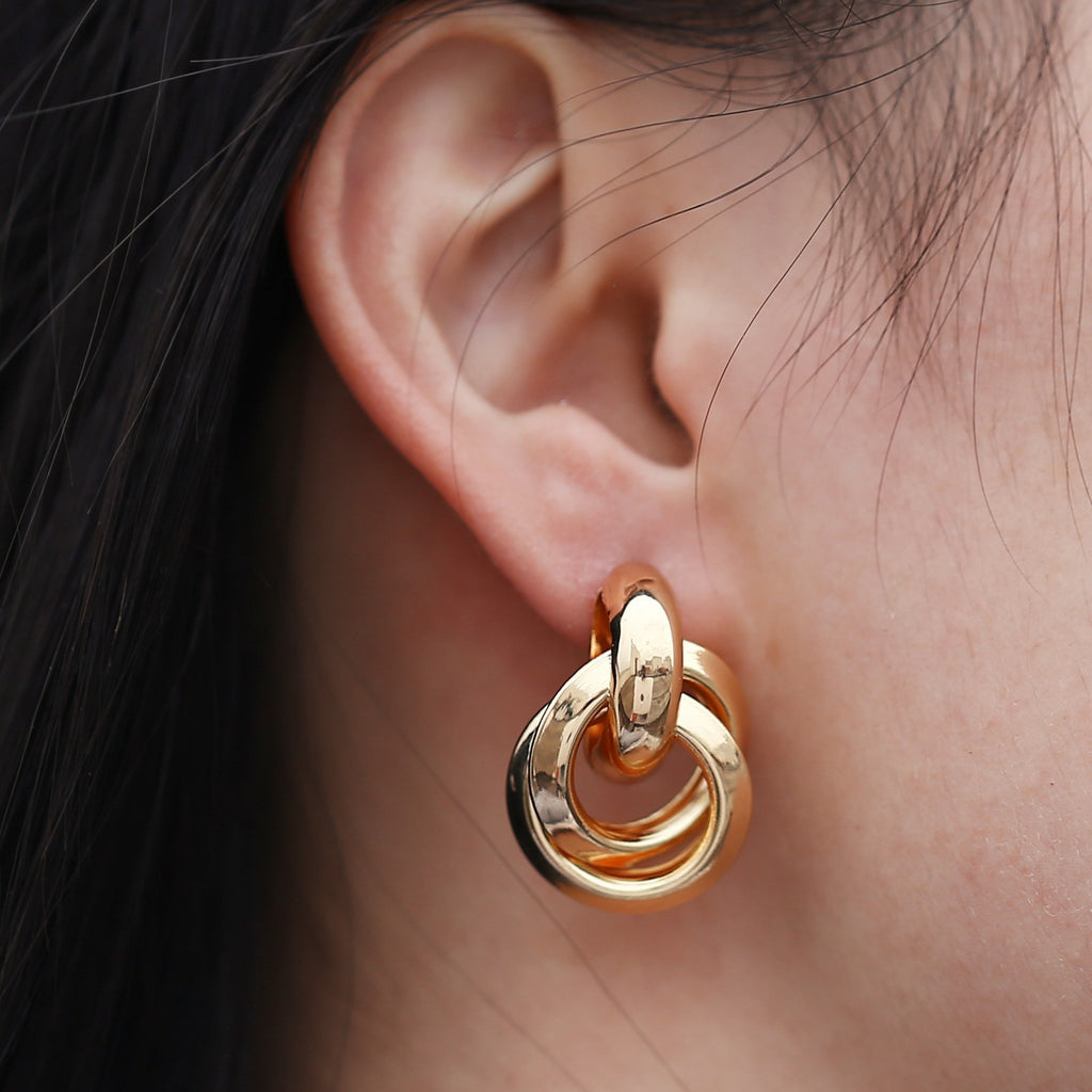 Damen Elegante und stilvolle Ohrstecker Shop Nory