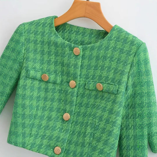 Damen Kurzblazer aus Bouclé-Tweed mit kastiger Cropped‑Silhouette und kragenlosem Design Shop Nory