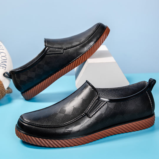 Herren Elegante wasserdichte Slipper mit strukturierter Oberfläche und profilierter Lightweight-Sohle Shop Nory