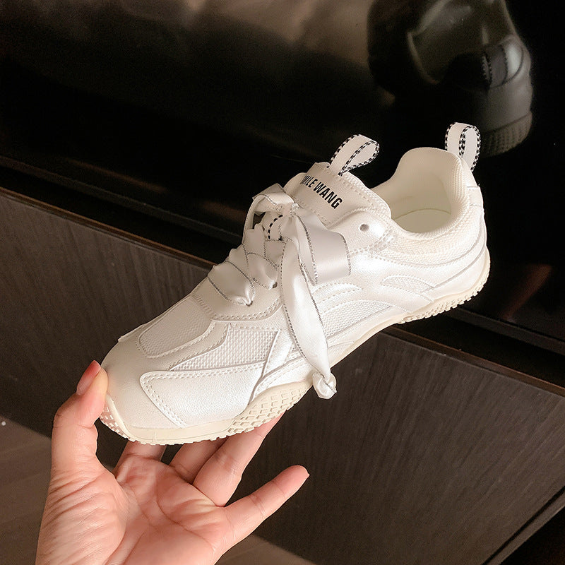 Damen Fashion-Sneaker mit dekorativer Schleifen-Schnürung und Perlenanhänger Shop Nory