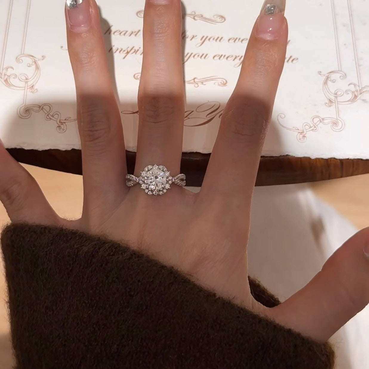 Damen Schmuckring mit blühendem Zirkon-Motiv Shop Nory
