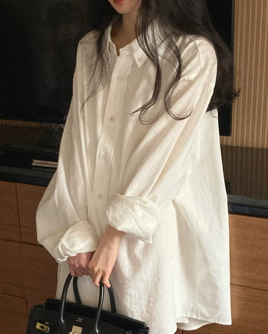 Damen Lässiges Oversize-Shirtkleid mit verlängertem Rückensaum, kastiger Silhouette und weiten Manschetten Shop Nory