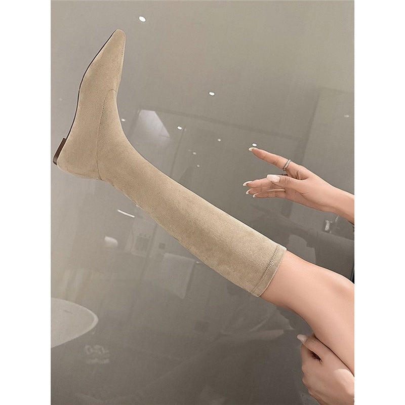 Damen knielange Stretch‑Stiefel mit spitzer Zehenform und niedrigem Keilabsatz Shop Nory