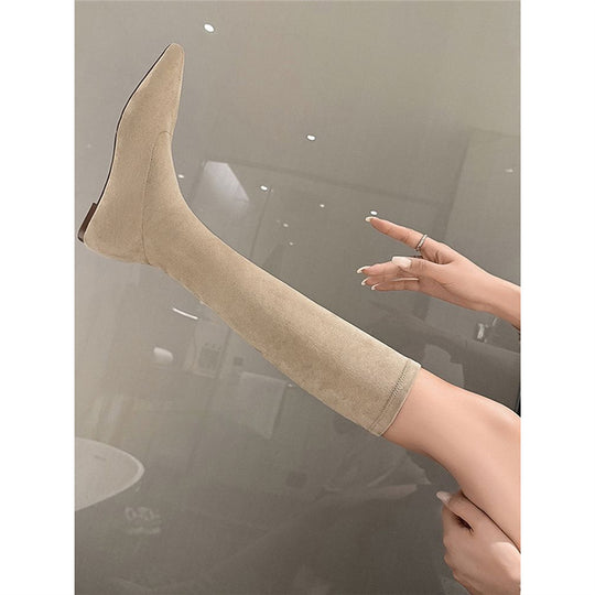 Damen knielange Stretch‑Stiefel mit spitzer Zehenform und niedrigem Keilabsatz Shop Nory