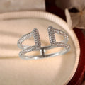 Damen Offener Ring mit modernem geometrischem Design und funkelnden Kristallen Shop Nory