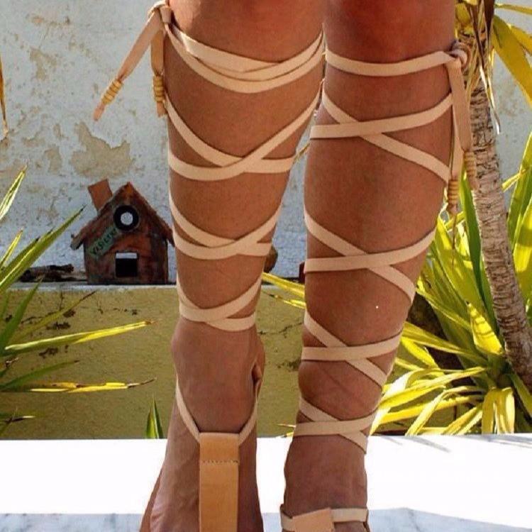 Damen Strand-Sandalen mit dekorativen Riemen und komfortabler Sohle