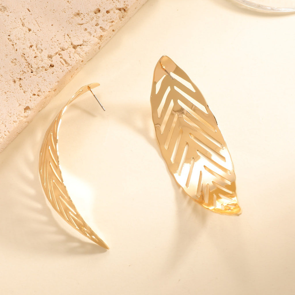 Damen Ohrringe im stilvollen Blattdesign Shop Nory