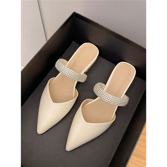 Damen Spitz zulaufende fersenfreie Mules mit zweireihigem Kristallriemen und skulptiertem Blockabsatz Shop Nory