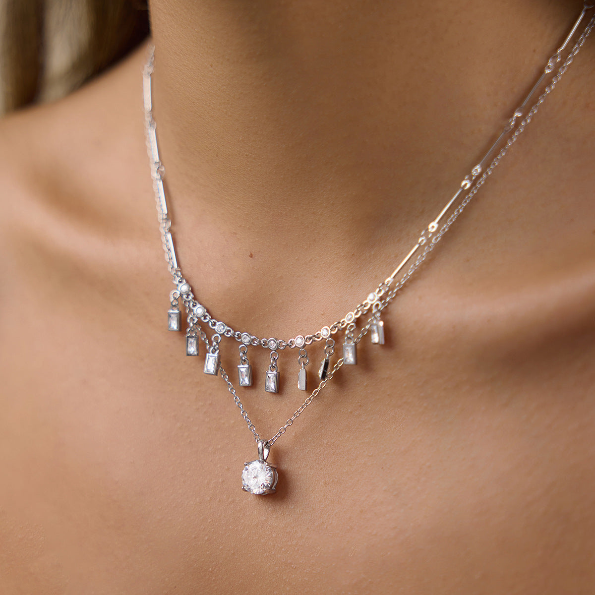 Damen Halskette mit ovalem Zirkonia-Anhänger und edlem Kettendesign Shop Nory