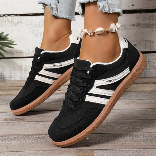 Damen Retro-Sneaker mit Veloursleder-Optik, gepolstertem Komfortfußbett und profilierter Gummilaufsohle Shop Nory