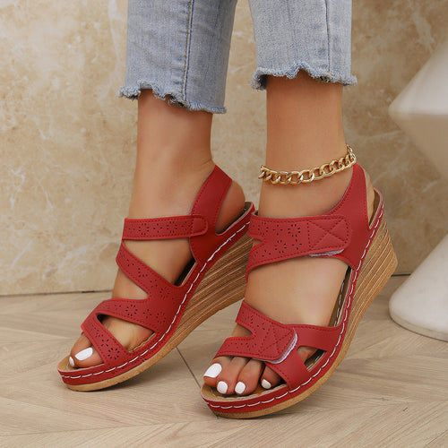 Damen Keil-Sandalen mit atmungsaktiven Riemen und komfortabler Fußbettung Shopnory