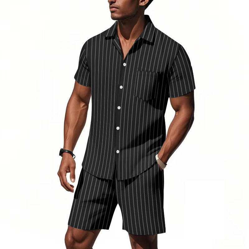 Herren Kurzarm-Pyjama-Set mit dezentem Streifenmuster und praktischer Brusttasche ShopNory