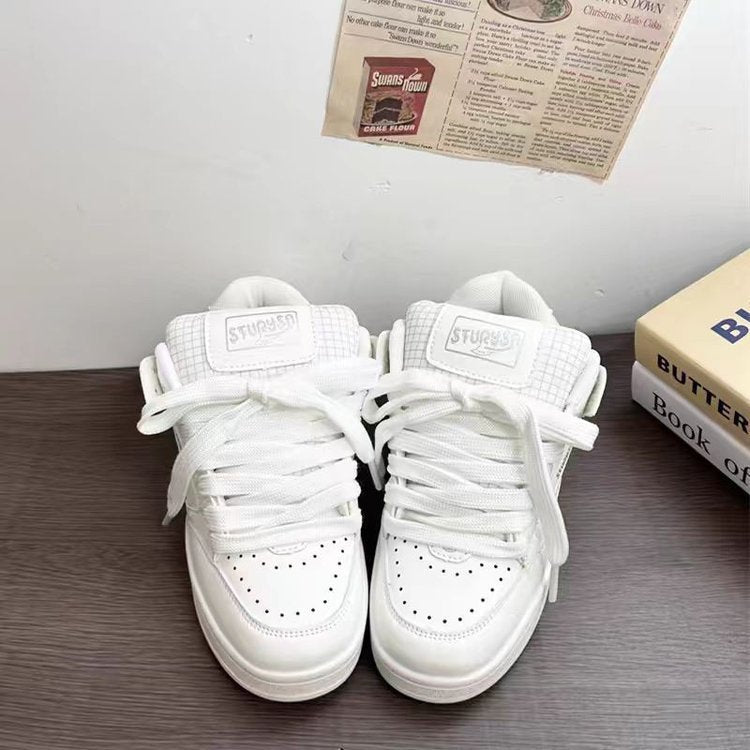 Damen Sneakers im zeitlosen Design mit gepolsterter Zunge und atmungsaktiver Obermaterialstruktur