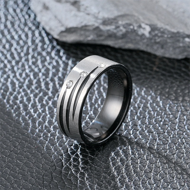 Herren Ring mit eleganter, hochglänzender Oberfläche und funkelndem Zirkonia-Besatz Shop Nory