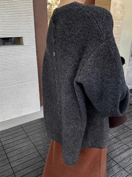 Damen Oversize-Feinstrickpullover mit Ballonärmeln und Knopfmanschette Shop Nory