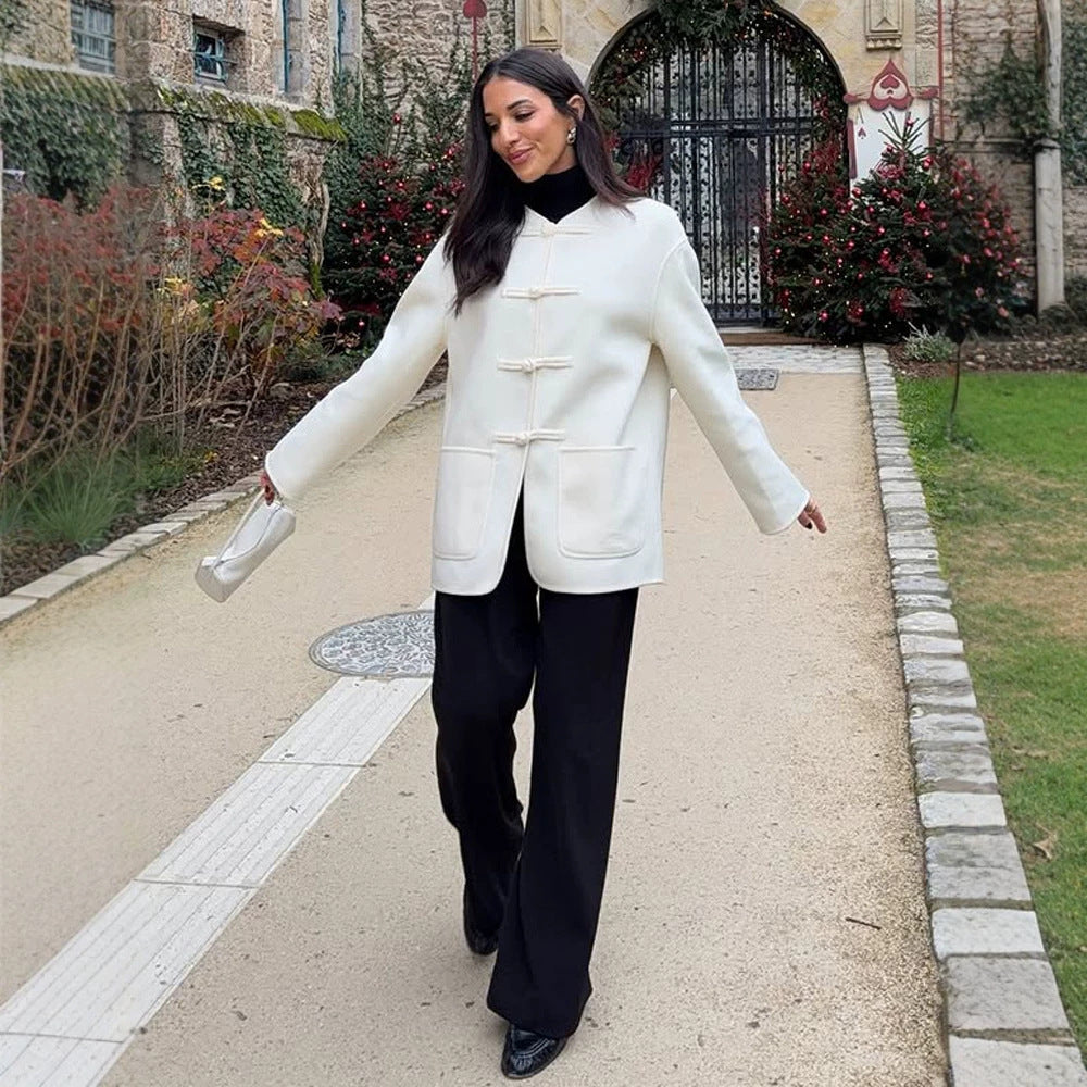 Damen Kurzmantel mit chinesischen Knebelverschlüssen, Oversize-Ärmeln und aufgesetzten Taschen Shop Nory
