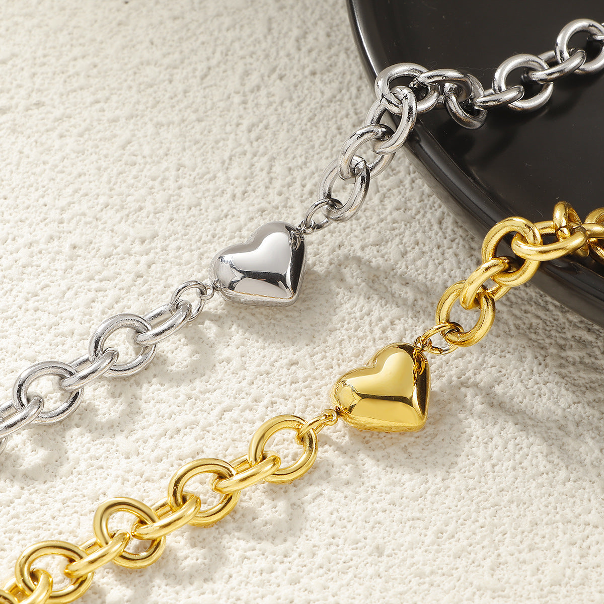 Damen modisches Armband mit herzförmigem Anhänger und robustem Kettenmuster Shop Nory