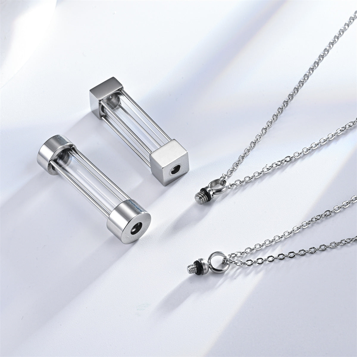 Damen Edelstahl Halskette mit modernem, asymmetrischen Pendelanhänger Shop Nory