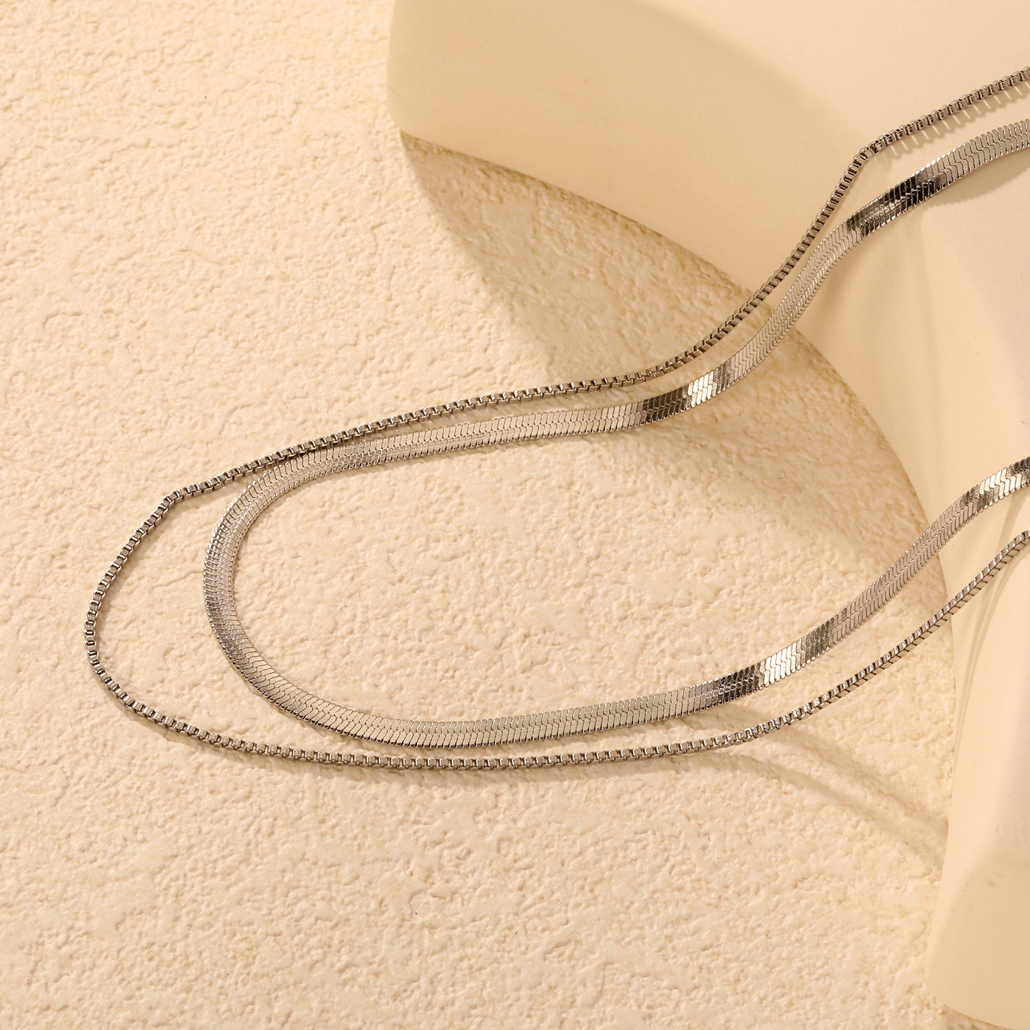 Damen elegante Halskette aus hochwertigem Edelstahl mit verstellbarer Länge Shop Nory