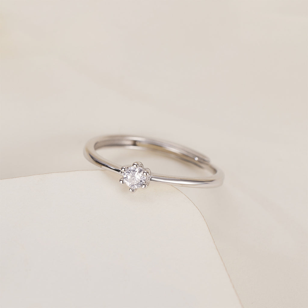 Damen zierlicher Ring mit funkelndem Zirkonia Shop Nory